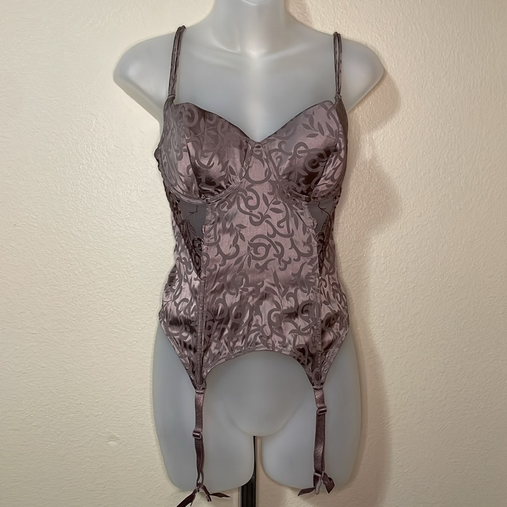 Vintage Y2K Rare Victorias Secret Pure Silk & Lace Lingerie Bustier Corset NWT - Picture 2 of 9